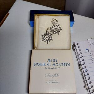 Vintage Avon Silver-tone Snowflake Clip-on Earrings